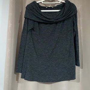 Gray long sleeve top